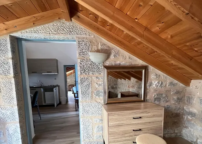 Отель Koukouri Ареополис